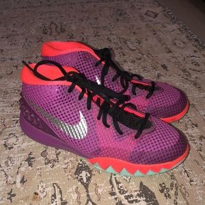 Nike Kyrie Irving Sneakers